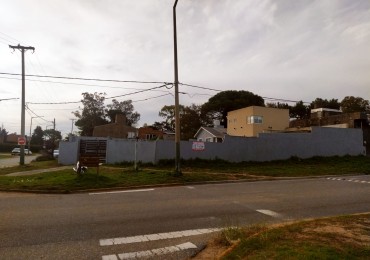 Casa en Venta en Esquina COMERCIAL