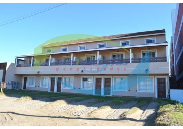 TRIPLEX 4 AMBIENTES CON TODOS LOS SERIVICIOS - VISTA AL MAR UNIDAD 2