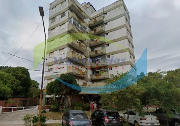 DEPARTAMENTO 2 AMBIENTES A REFACCIONAR C/COCHERA - ZONA SUR