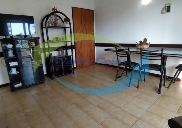 DEPARTAMENTO 2 AMBIENTES EN 1° PISO - GESELL CENTRO - 